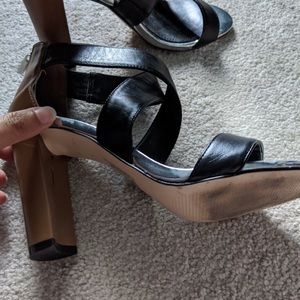 White House Black Market black & brown heels